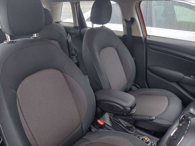 ミニ ミニ クーパーＤ ５ドア ＤＣＴ R3年 (東北) 99