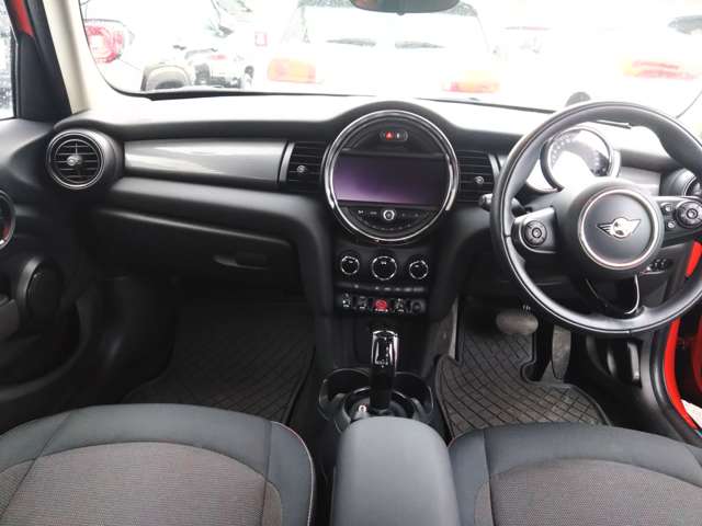 ミニ ミニ クーパーＤ ５ドア ＤＣＴ R3年 (東北) 99