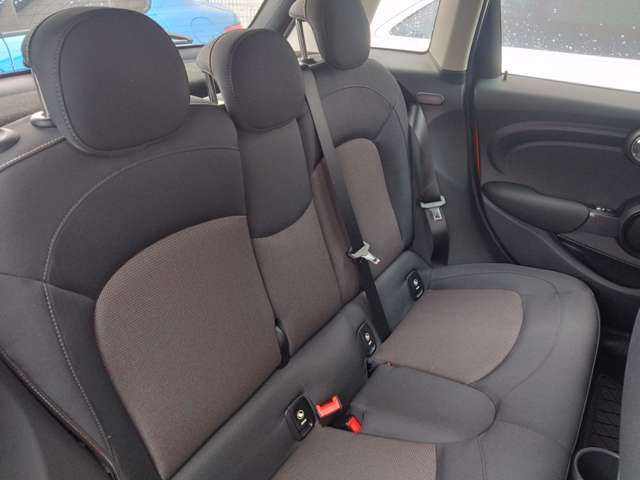 ミニ ミニ クーパーＤ ５ドア ＤＣＴ R3年 (東北) 99