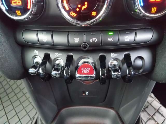 ミニ ミニ クーパーＤ ５ドア ＤＣＴ R3年 (東北) 99