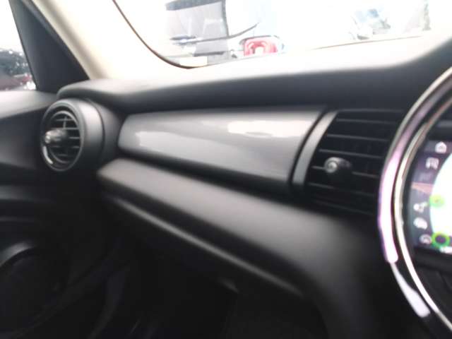 ミニ ミニ クーパーＤ ５ドア ＤＣＴ R3年 (東北) 99