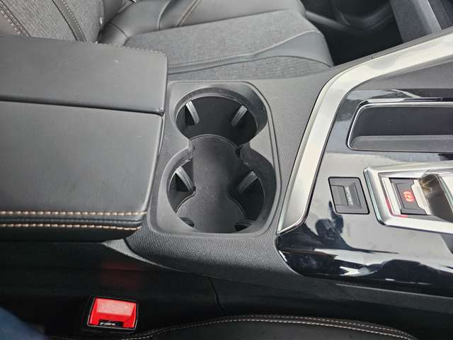 プジョー ３００８ ＧＴライン H29年 (東北) 99