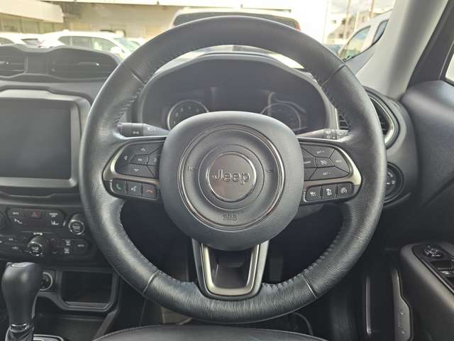 ジープ レネゲード リミテッド R3年 (東北) 99