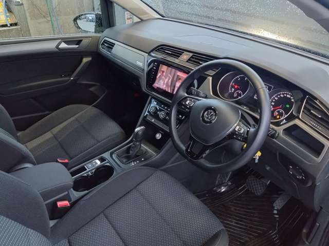 フォルクスワーゲン ゴルフトゥーラン ＴＤＩ コンフォートライン ディーゼルターボ H30年 (東北) 99