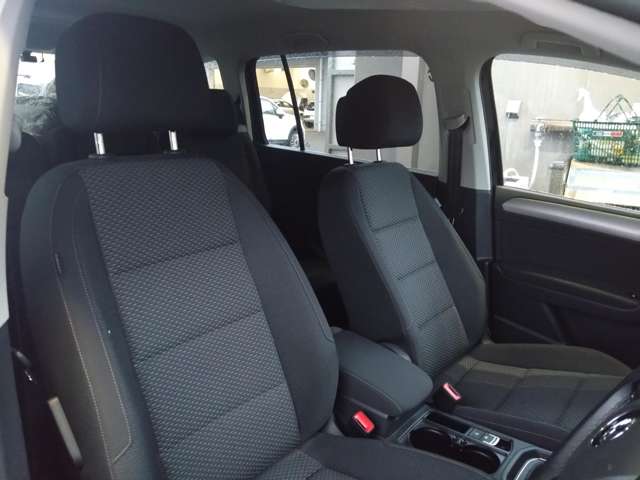 フォルクスワーゲン ゴルフトゥーラン ＴＤＩ コンフォートライン ディーゼルターボ H30年 (東北) 99