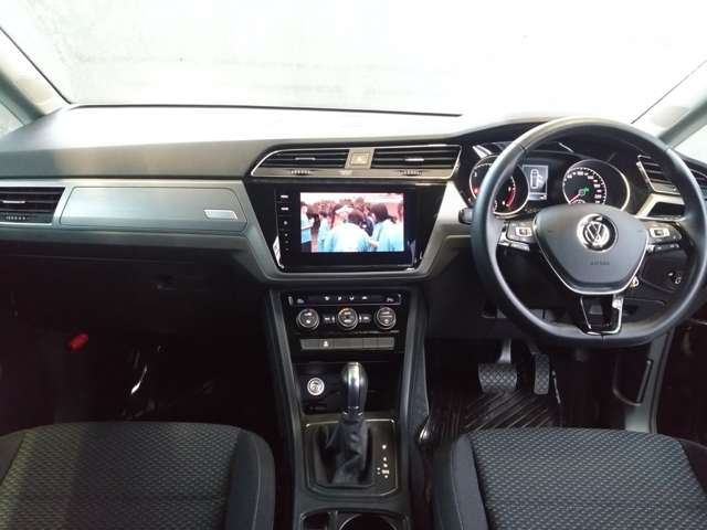 フォルクスワーゲン ゴルフトゥーラン ＴＤＩ コンフォートライン ディーゼルターボ H30年 (東北) 99