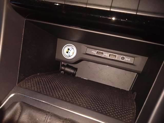 フォルクスワーゲン ゴルフトゥーラン ＴＤＩ コンフォートライン ディーゼルターボ H30年 (東北) 99