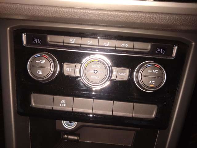 フォルクスワーゲン ゴルフトゥーラン ＴＤＩ コンフォートライン ディーゼルターボ H30年 (東北) 99