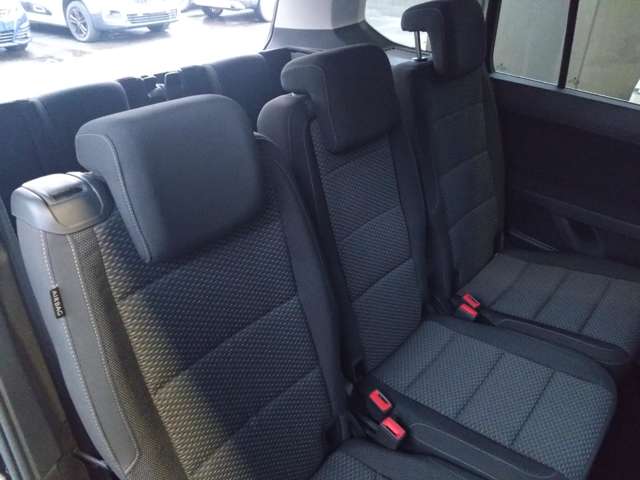 フォルクスワーゲン ゴルフトゥーラン ＴＤＩ コンフォートライン ディーゼルターボ H30年 (東北) 99