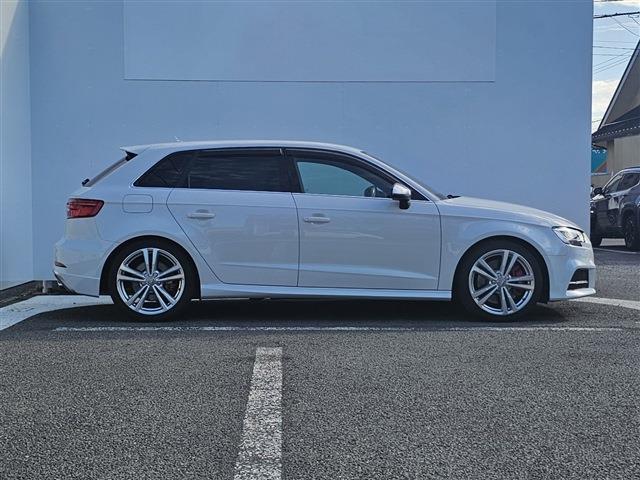 アウディ Ｓ３　スポーツバック ２．０ ４ＷＤ H30年 (東北) 99