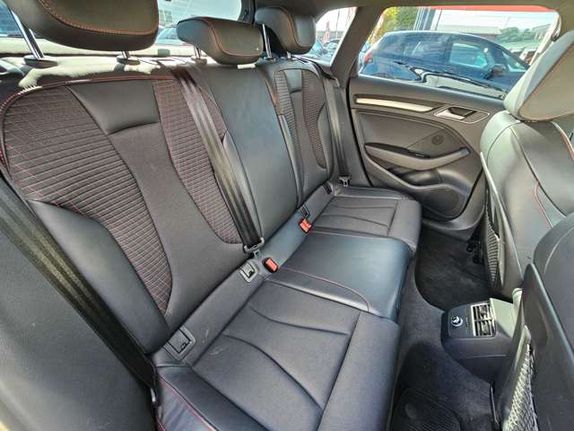 アウディ Ｓ３　スポーツバック ２．０ ４ＷＤ H30年 (東北) 99