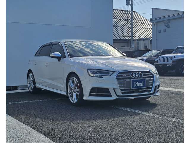 アウディ Ｓ３　スポーツバック ２．０ ４ＷＤ H30年 (東北) 99
