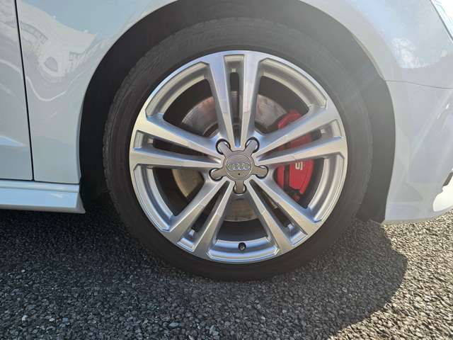 アウディ Ｓ３　スポーツバック ２．０ ４ＷＤ H30年 (東北) 99