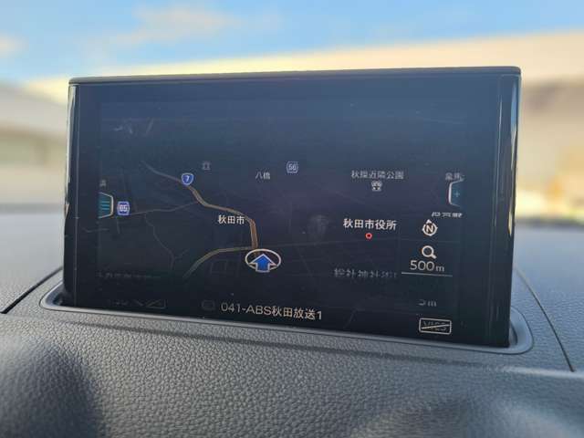 アウディ Ｓ３　スポーツバック ２．０ ４ＷＤ H30年 (東北) 99