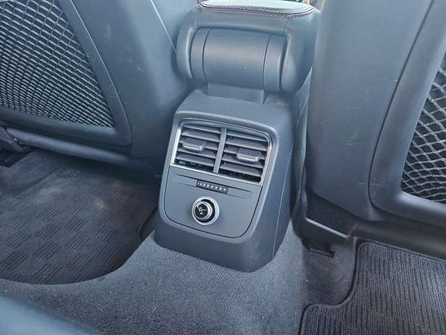 アウディ Ｓ３　スポーツバック ２．０ ４ＷＤ H30年 (東北) 99