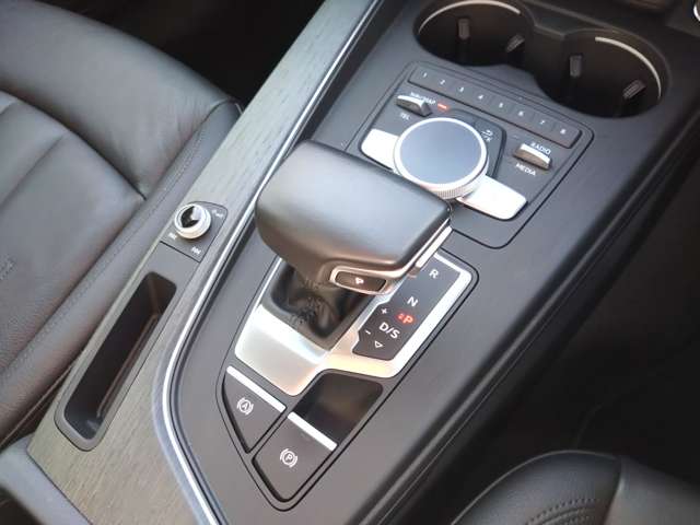 アウディ Ａ４　オールロード　クワトロ ２．０ ４ＷＤ H30年 (東北) 99