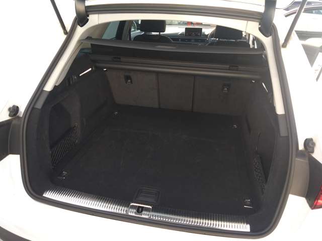 アウディ Ａ４　オールロード　クワトロ ２．０ ４ＷＤ H30年 (東北) 99