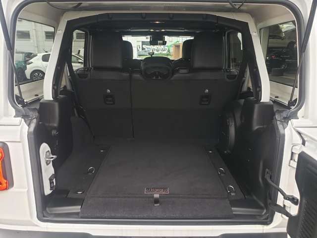 ジープ ラングラー　アンリミテッド アンリミテッド サハラ ３．６Ｌ ４ＷＤ R2年 (東北) 99