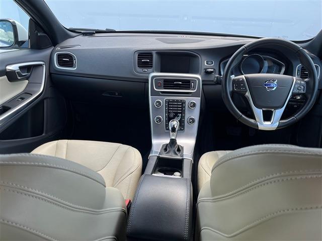 ボルボ Ｖ６０ Ｄ４ ダイナミック エディション ディーゼルターボ H28年 (東北) 99