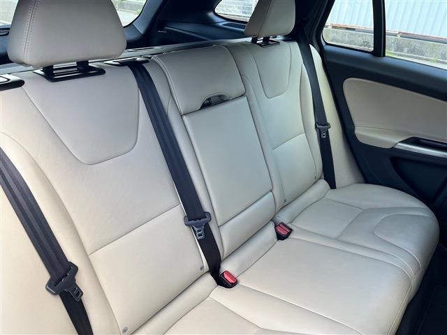 ボルボ Ｖ６０ Ｄ４ ダイナミック エディション ディーゼルターボ H28年 (東北) 99