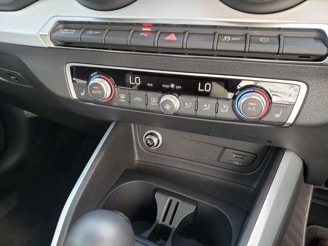 アウディ Ｑ２ ３５　ＴＦＳＩ　シリンダーオンデマンド　スポーツ R1年 (東北) 99