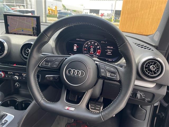 アウディ Ｓ３　スポーツバック ２．０ ４ＷＤ H29年 (東北) 99