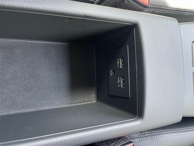 アウディ Ｓ３　スポーツバック ２．０ ４ＷＤ H29年 (東北) 99