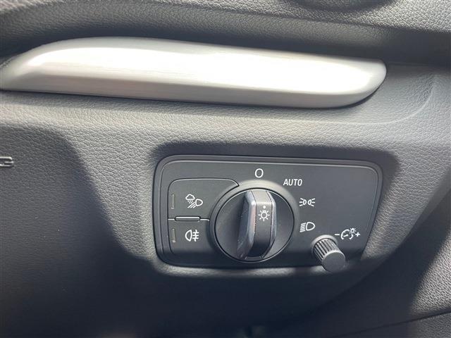 アウディ Ｓ３　スポーツバック ２．０ ４ＷＤ H29年 (東北) 99