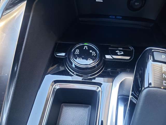 プジョー ５００８ ＧＴライン ブルーＨＤＩ ディーゼルターボ R2年 (東北) 99