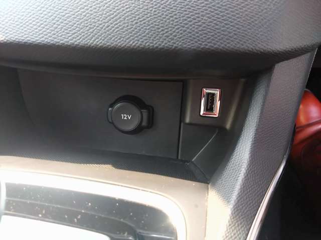 プジョー ３０８ テックパック エディション ブルーＨＤＩ ディーゼルターボ R1年 (東北) 99