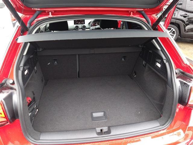 アウディ Ｑ２ １．０　ＴＦＳＩ　スポーツ H29年 (東北) 99