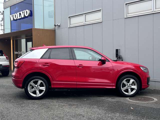 アウディ Ｑ２ １．０　ＴＦＳＩ　スポーツ H29年 (東北) 99