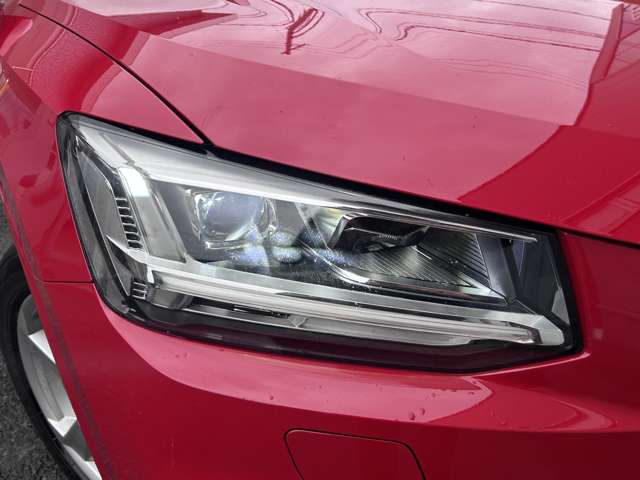 アウディ Ｑ２ １．０　ＴＦＳＩ　スポーツ H29年 (東北) 99