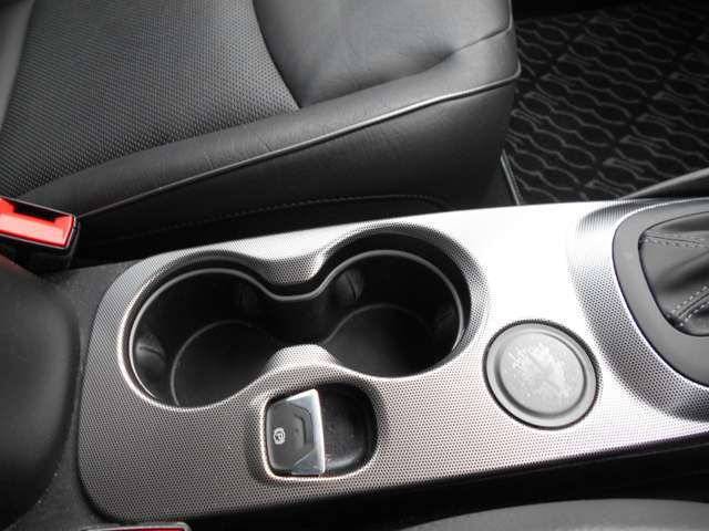 フィアット ５００Ｘ スポーツ R2年 (東北) 99