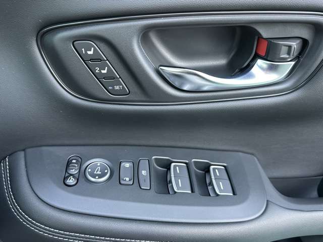 ホンダ ＺＲ－Ｖ ２．０ Ｅ：ＨＥＶ Ｚ R7年 (東海) 99