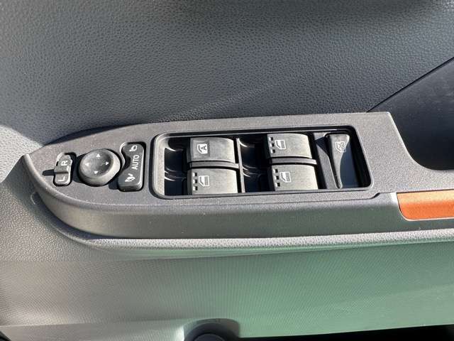 ダイハツ タント ６６０ ファンクロス R6年 (東海) 99