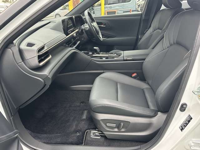 トヨタ クラウン　スポーツ　ハイブリッド ２．５ Ｚ Ｅ－ＦＯＵＲ ４ＷＤ R6年 (東海) 99