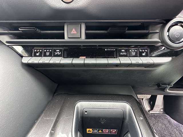 トヨタ クラウン　スポーツ　ハイブリッド ２．５ Ｚ Ｅ－ＦＯＵＲ ４ＷＤ R6年 (東海) 99