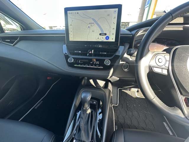 トヨタ カローラ　ツーリング　ハイブリッド １．８ ハイブリッド ＷＸＢ R5年 (東海) 99