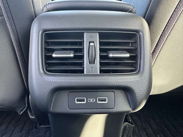 ホンダ ＺＲ−Ｖ １．５ Ｘ R4年 (東海) 99