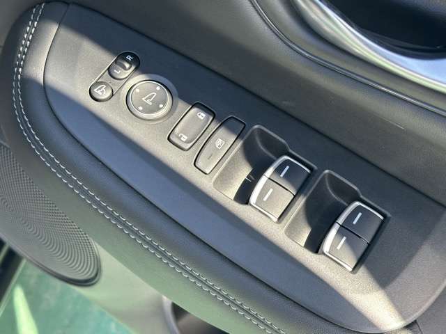 ホンダ ＺＲ−Ｖ １．５ Ｘ R4年 (東海) 99