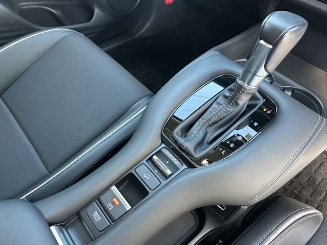 ホンダ ＺＲ−Ｖ １．５ Ｘ R4年 (東海) 99