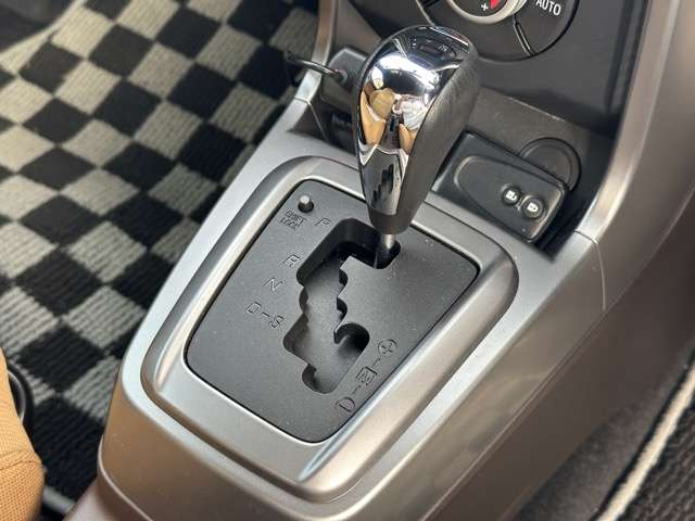 ダイハツ コペン ローブ ６６０ H26年 (東海) 99