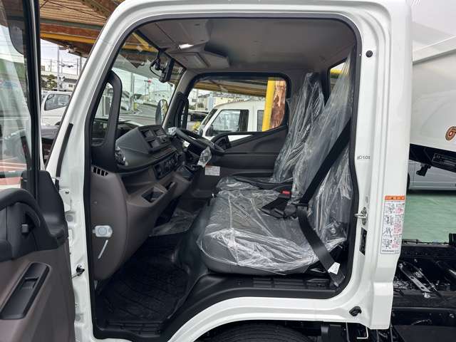 三菱フソウ キャンター ３．０ 強化ダンプ 全低床 ディーゼルターボ R7年 (東海) 99