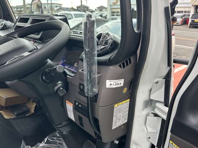 三菱フソウ キャンター ３．０ 強化ダンプ 全低床 ディーゼルターボ R7年 (東海) 99