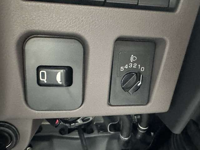 三菱フソウ キャンター ３．０ 強化ダンプ 全低床 ディーゼルターボ R7年 (東海) 99