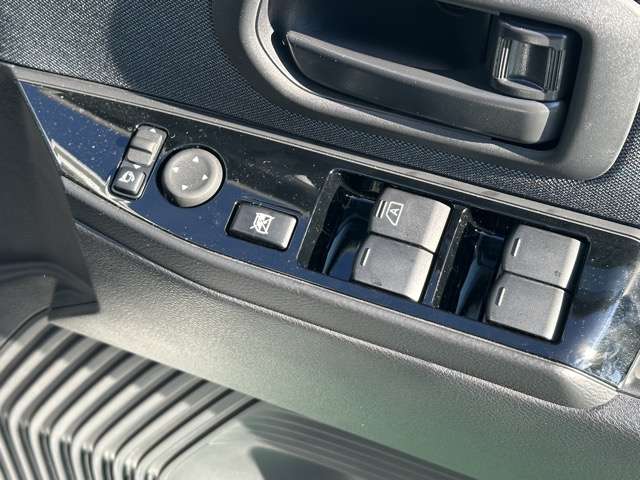 日産 サクラ Ｘ R6年 (東海) 99