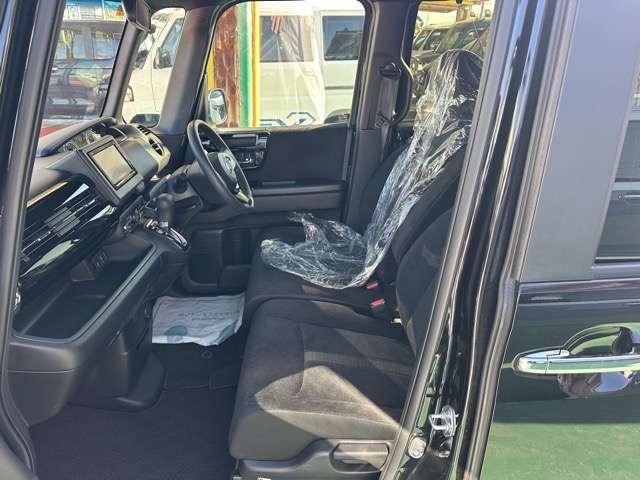 ホンダ Ｎ　ＢＯＸ カスタム ６６０ Ｌ R5年 (東海) 99