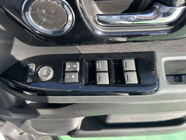 ホンダ Ｎ　ＢＯＸ カスタム ６６０ Ｌ R5年 (東海) 99