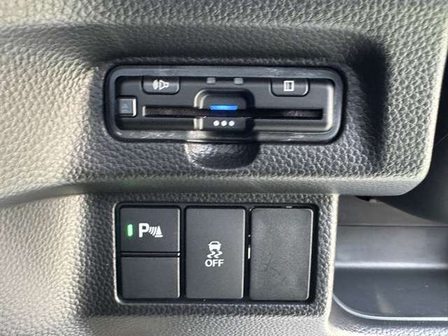 ホンダ Ｎ　ＢＯＸ カスタム ６６０ Ｌ R5年 (東海) 99